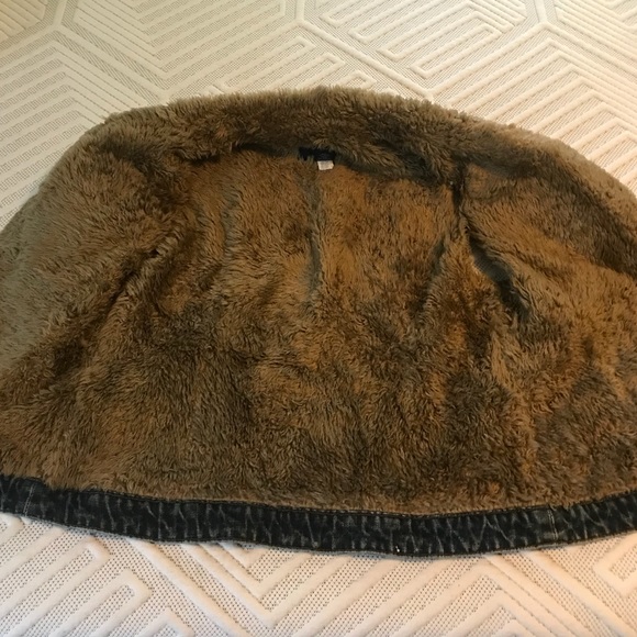 GAP Denim Vest - Picture 2 of 7